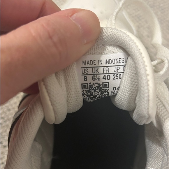 Adidas sz 8 Breaknet Sleek Sneakers Off White/Semi Flash Aqua/Warm Vanilla EUC - Picture 8 of 9